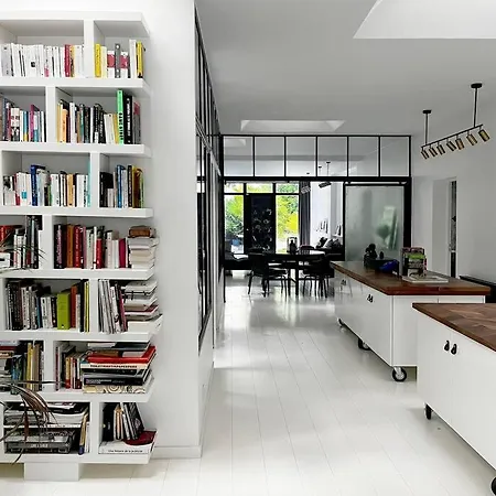 Loft House, Pool & Garden Villa *