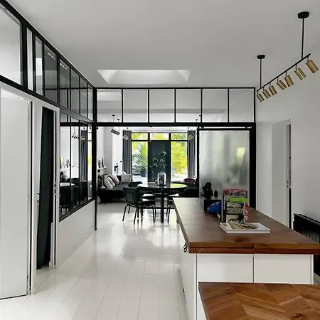 Loft House, Pool & Garden * Montreuil (Seine-Saint-Denis)