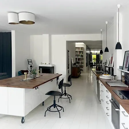 Loft House, Pool & Garden * Montreuil (Seine-Saint-Denis)
