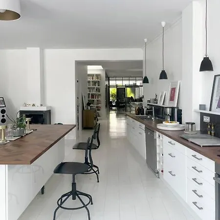 Loft House, Pool & Garden * Montreuil (Seine-Saint-Denis)