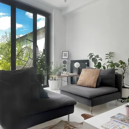 Loft House, Pool & Garden Villa